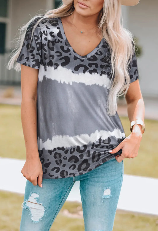 Leopard V-Neck Short Sleeve T-Shirt (S)