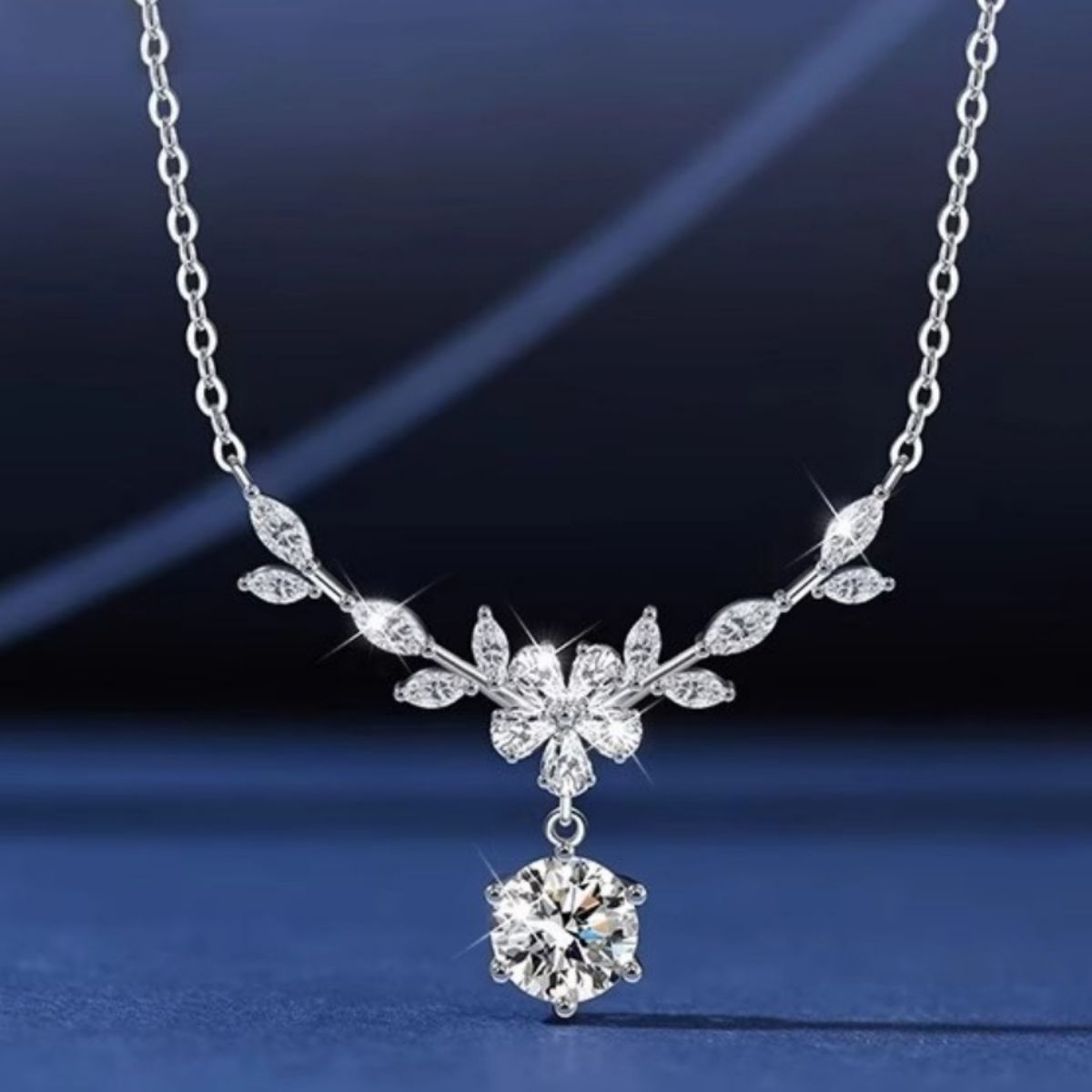 1 Carat Moissanite 925 Sterling Silver Leaf Flower Necklace
