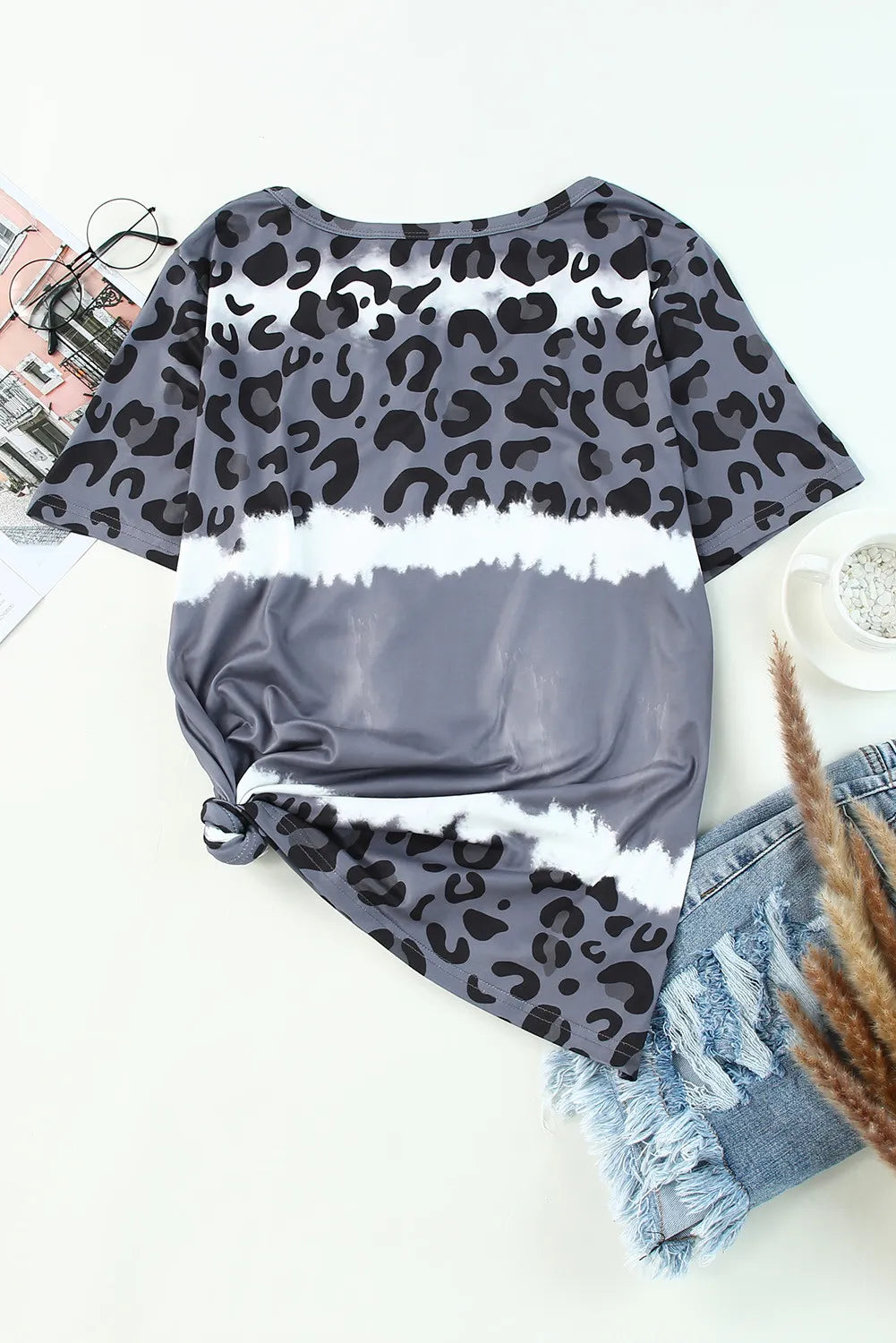 Leopard V-Neck Short Sleeve T-Shirt (S)