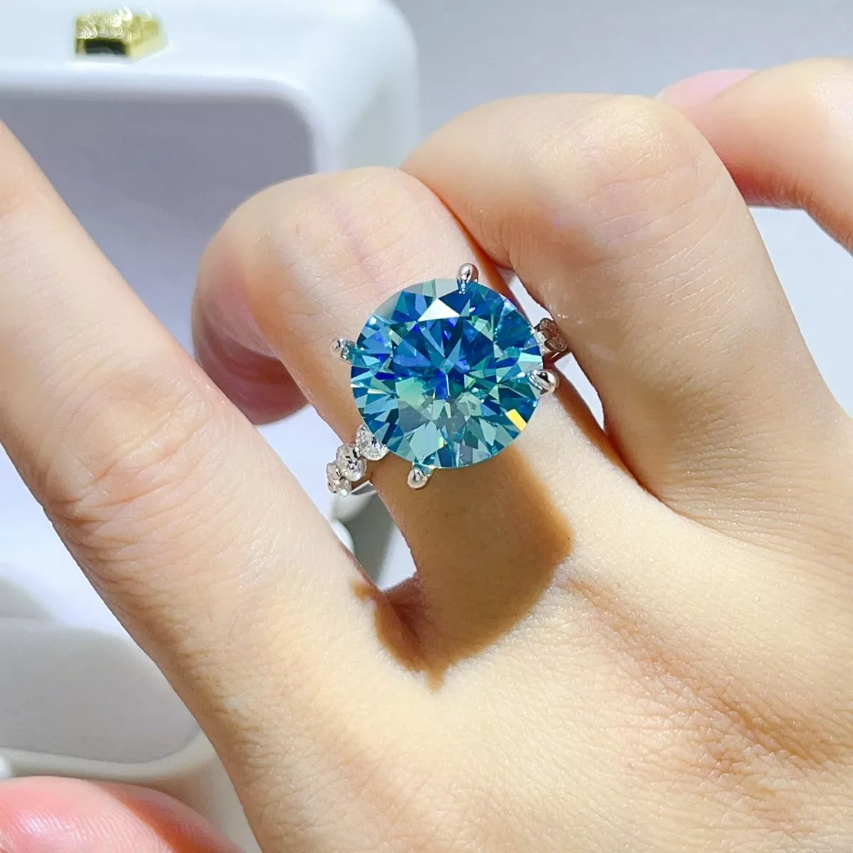 10 Carat 925 Sterling Silver Moissanite Ring