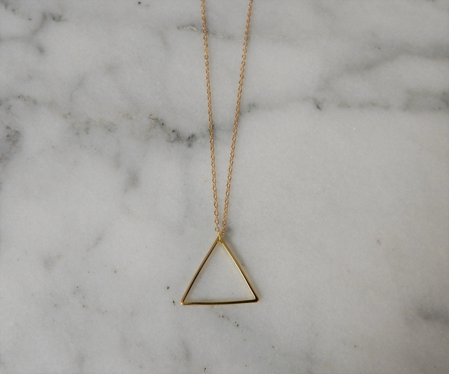 Mistic Triangle Necklace