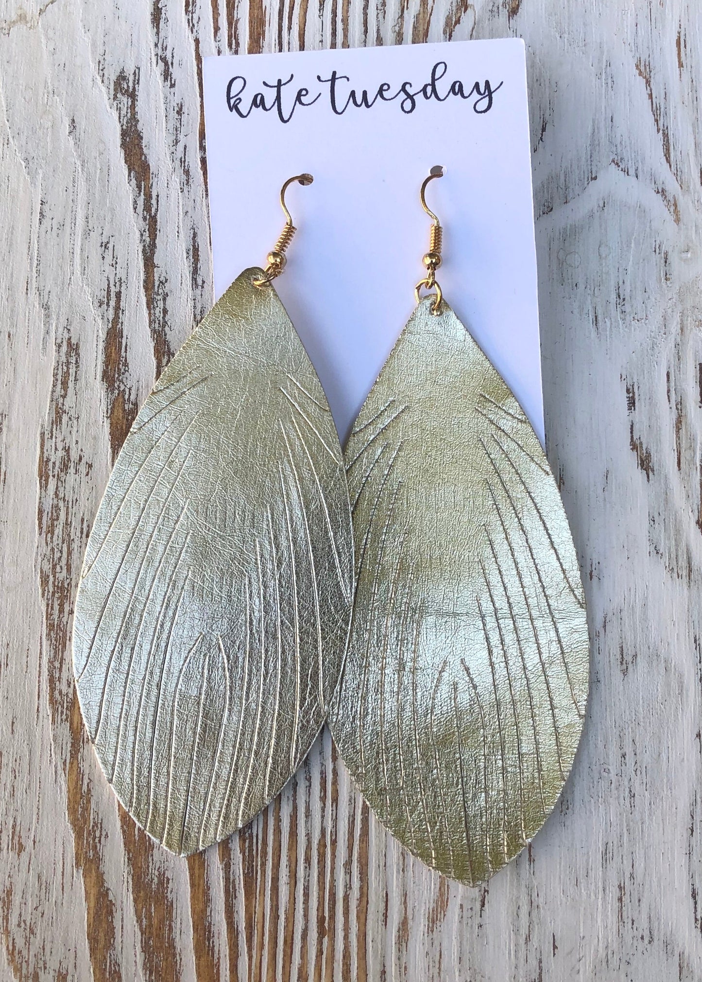 Metallic Feather Leather Hang Earrings