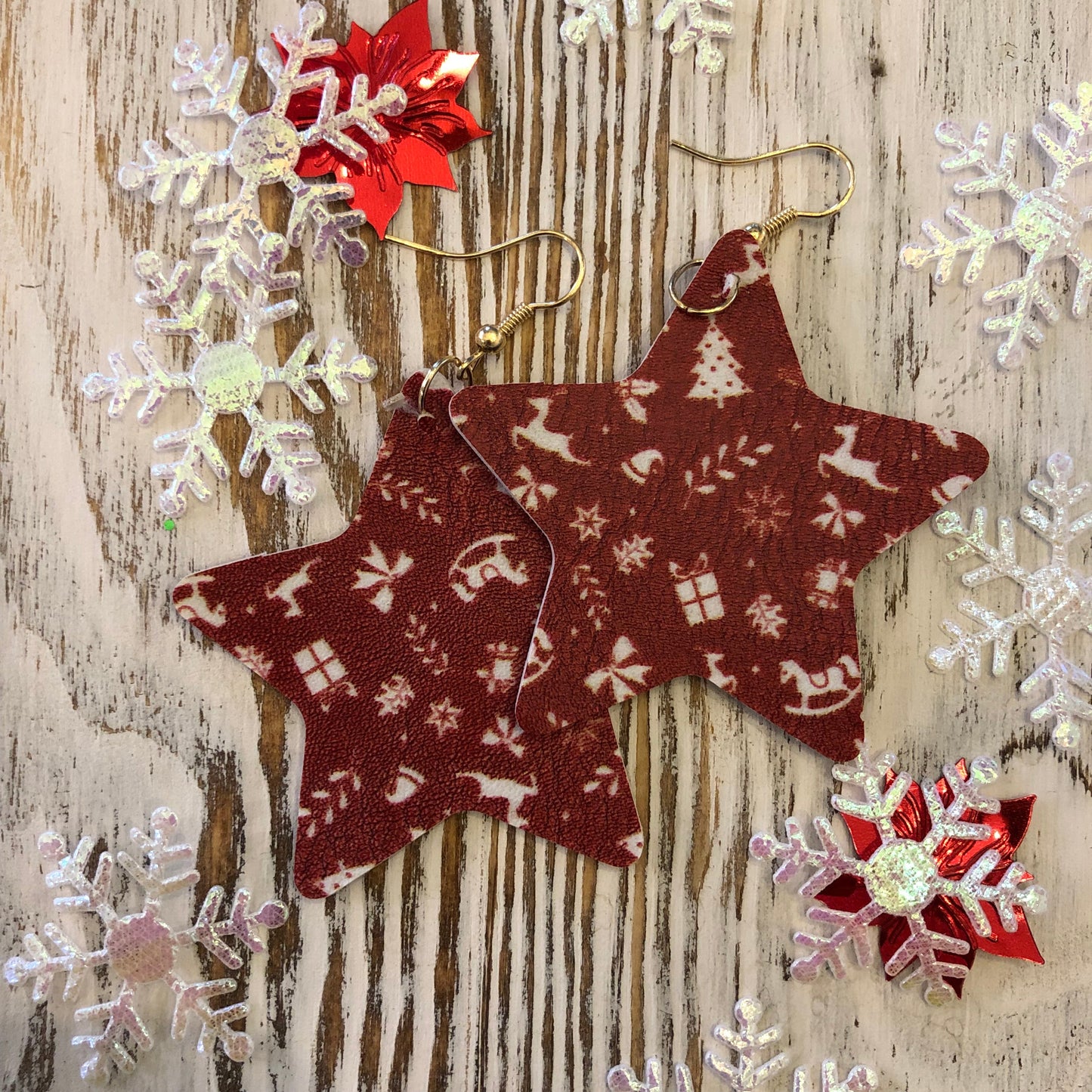 Red Star Shape Holiday Leather Hang Earrings