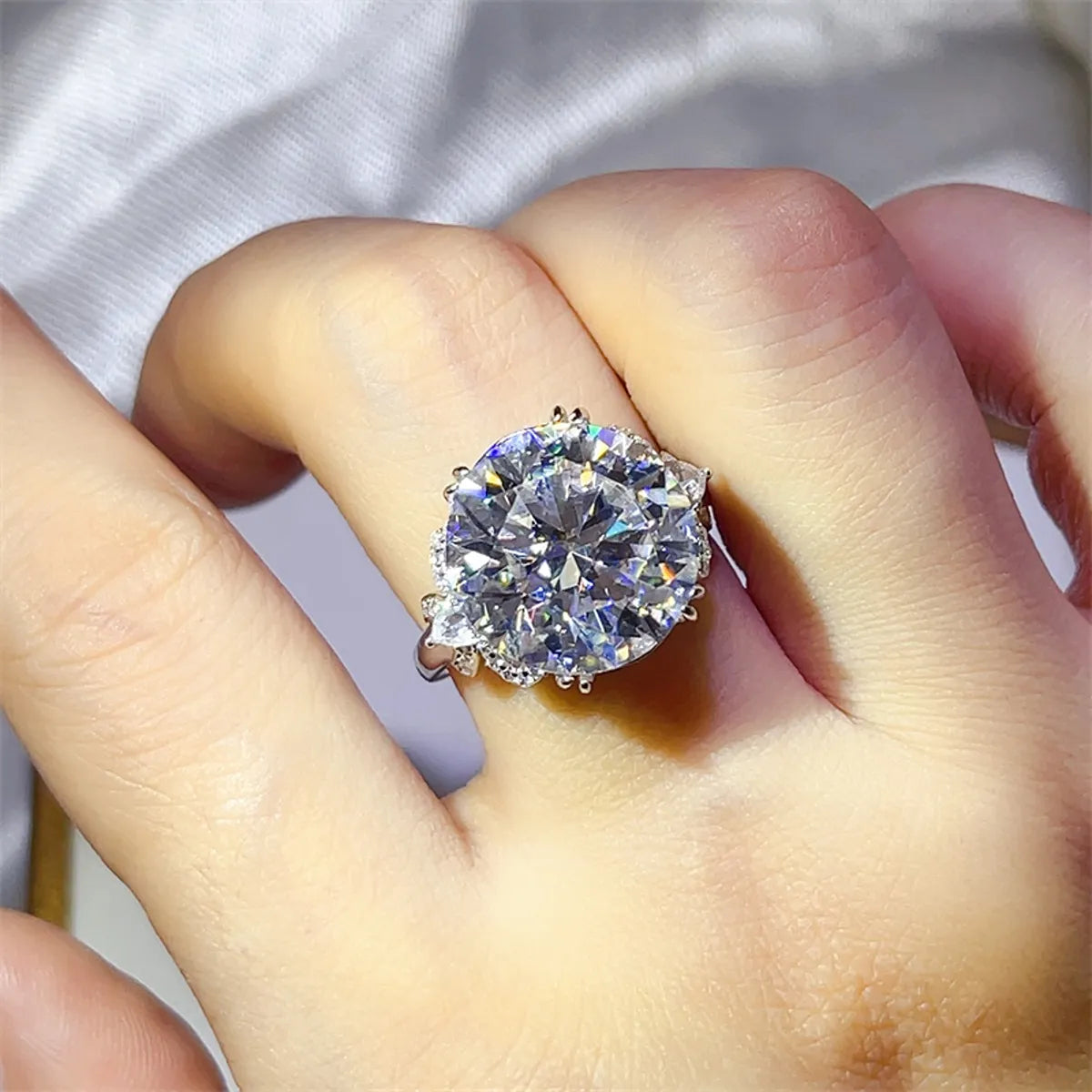 10 Carat Moissanite 925 Sterling Silver Ring