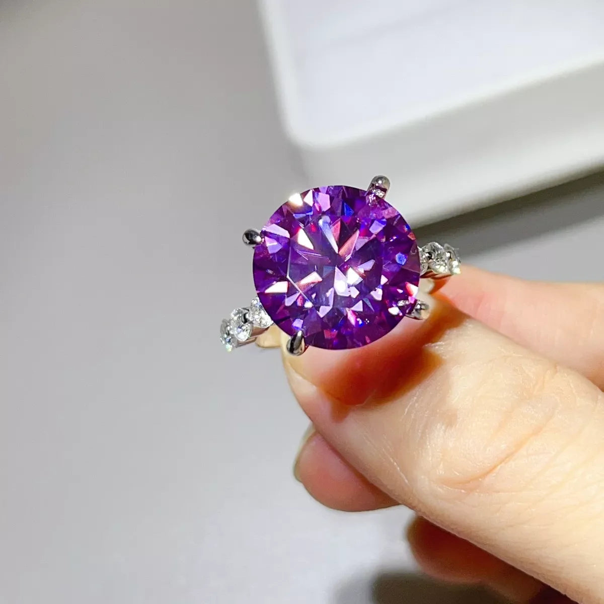 10 Carat 925 Sterling Silver Moissanite Ring