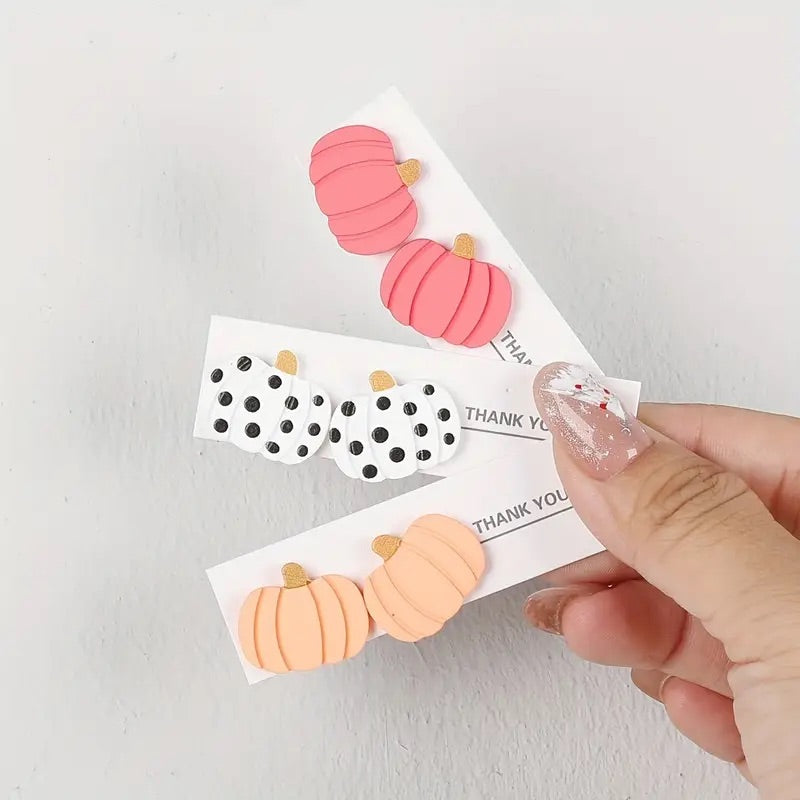 Retro Pumpkin Stud Earrings