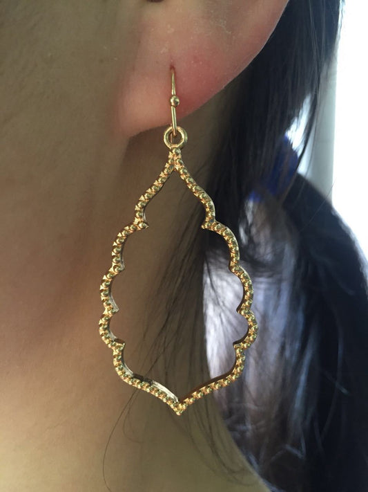 Darling Thin Metal Earrings Hang Open